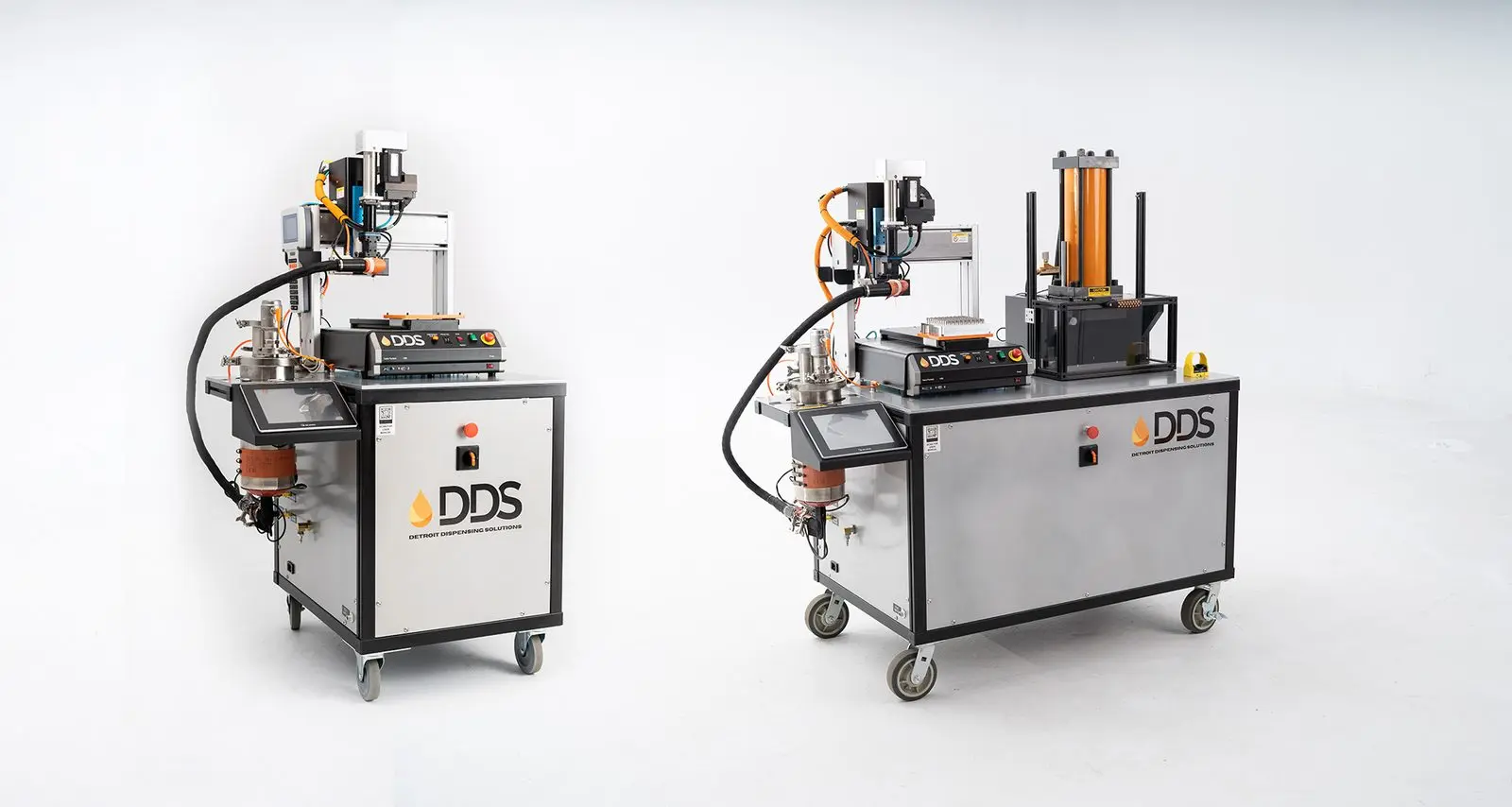 DDS CFS-1800 and CFM-1800 on a white background