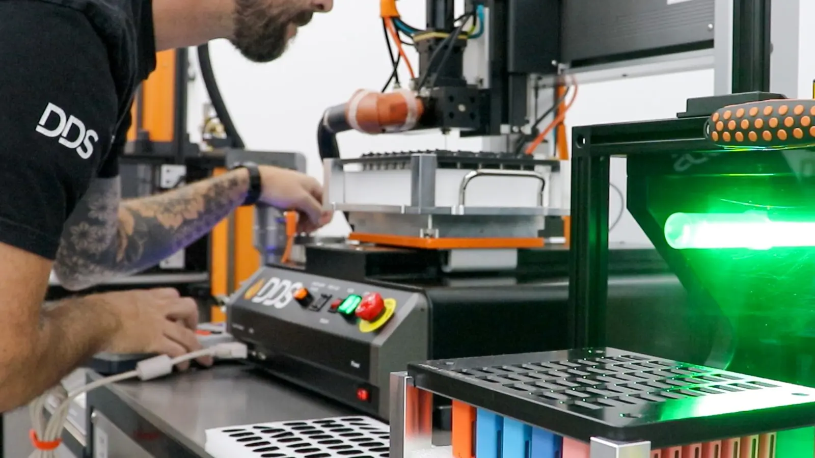 Operator running a DDS cartridge filler
