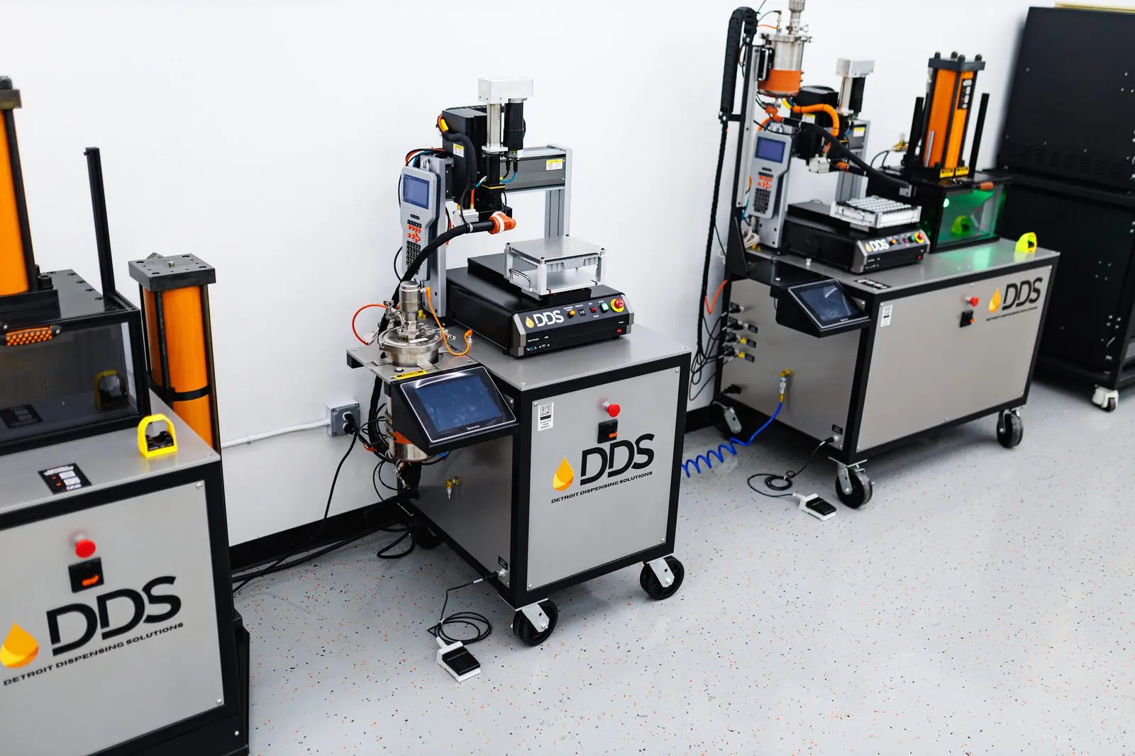 DDS filling machines on mobile carts